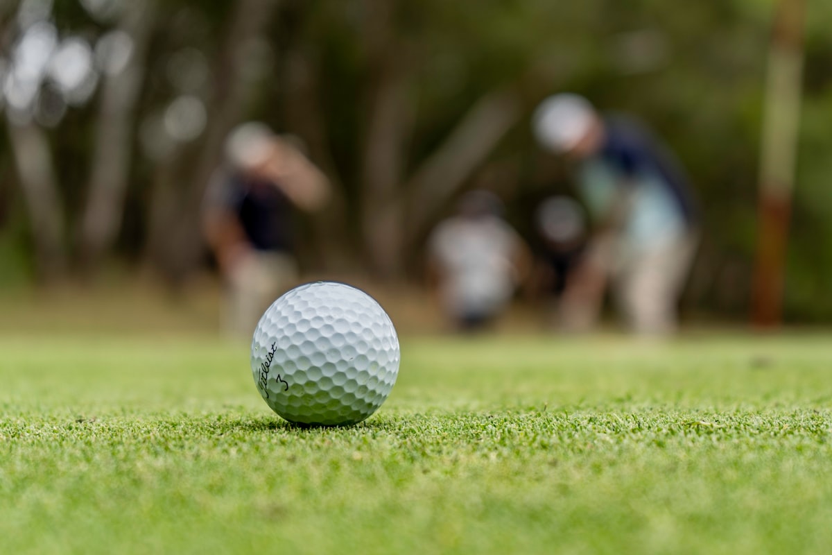 Waarom golf niet langer een sport voor oude mannen is